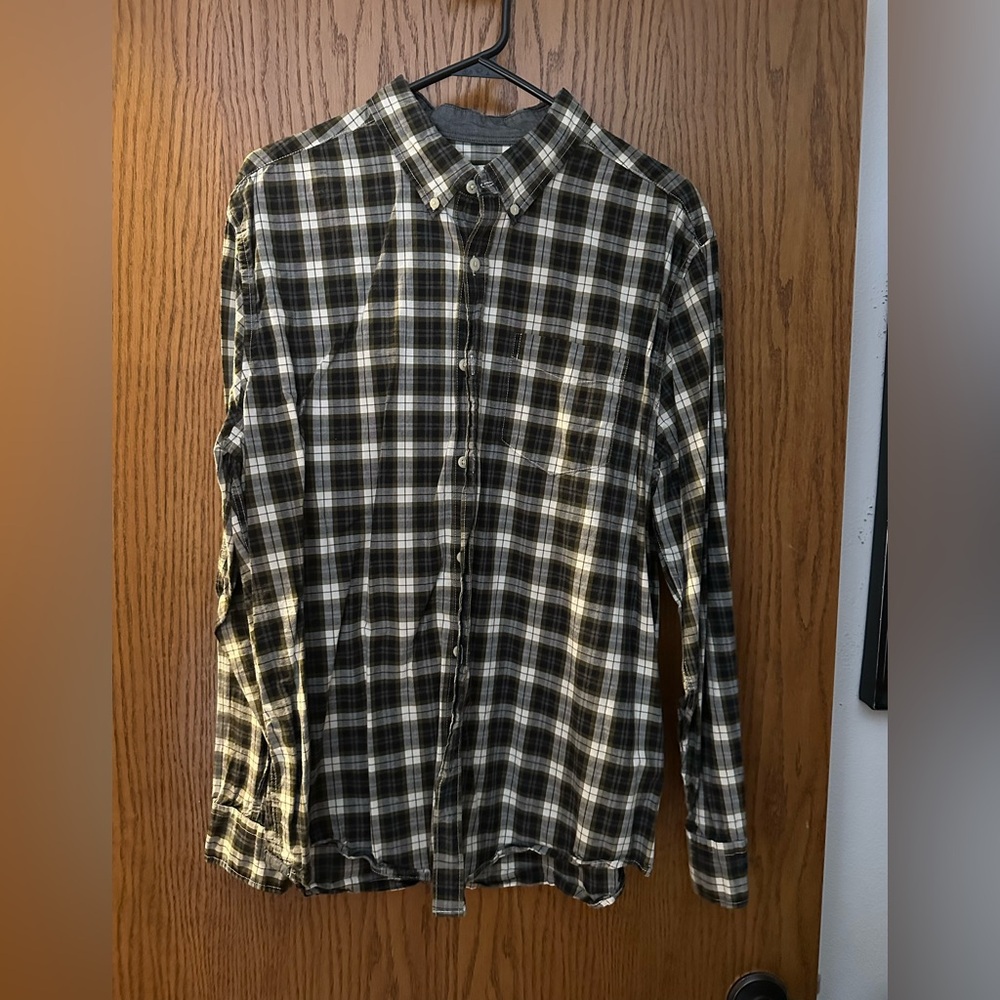 American Eagle men’s seriously soft classic fit button down long sleeve size XL